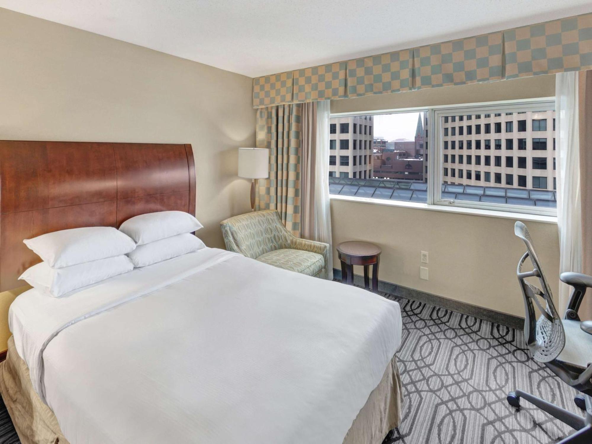 Doubletree By Hilton St Paul Downtown Hotell Saint Paul Eksteriør bilde