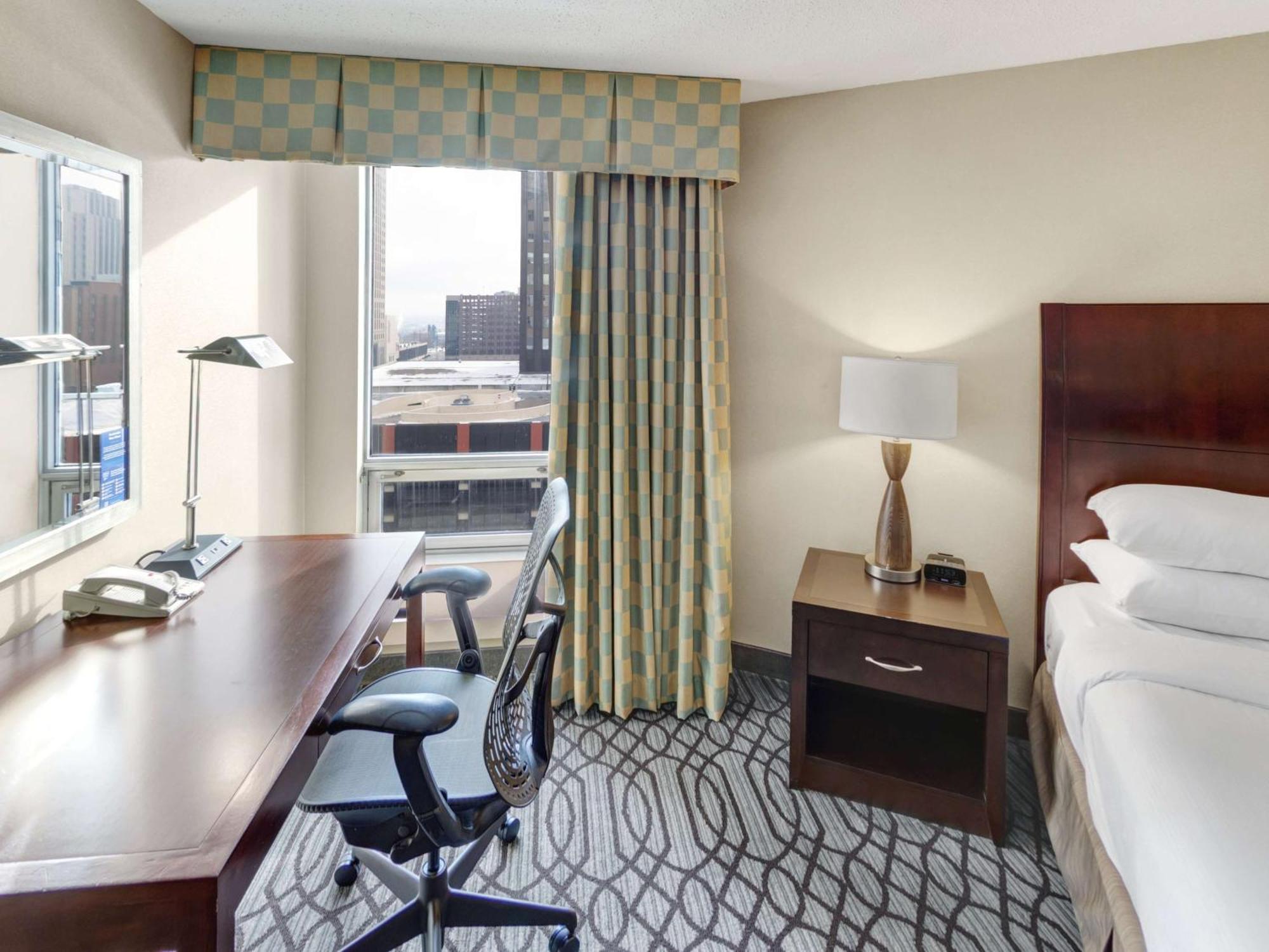 Doubletree By Hilton St Paul Downtown Hotell Saint Paul Eksteriør bilde